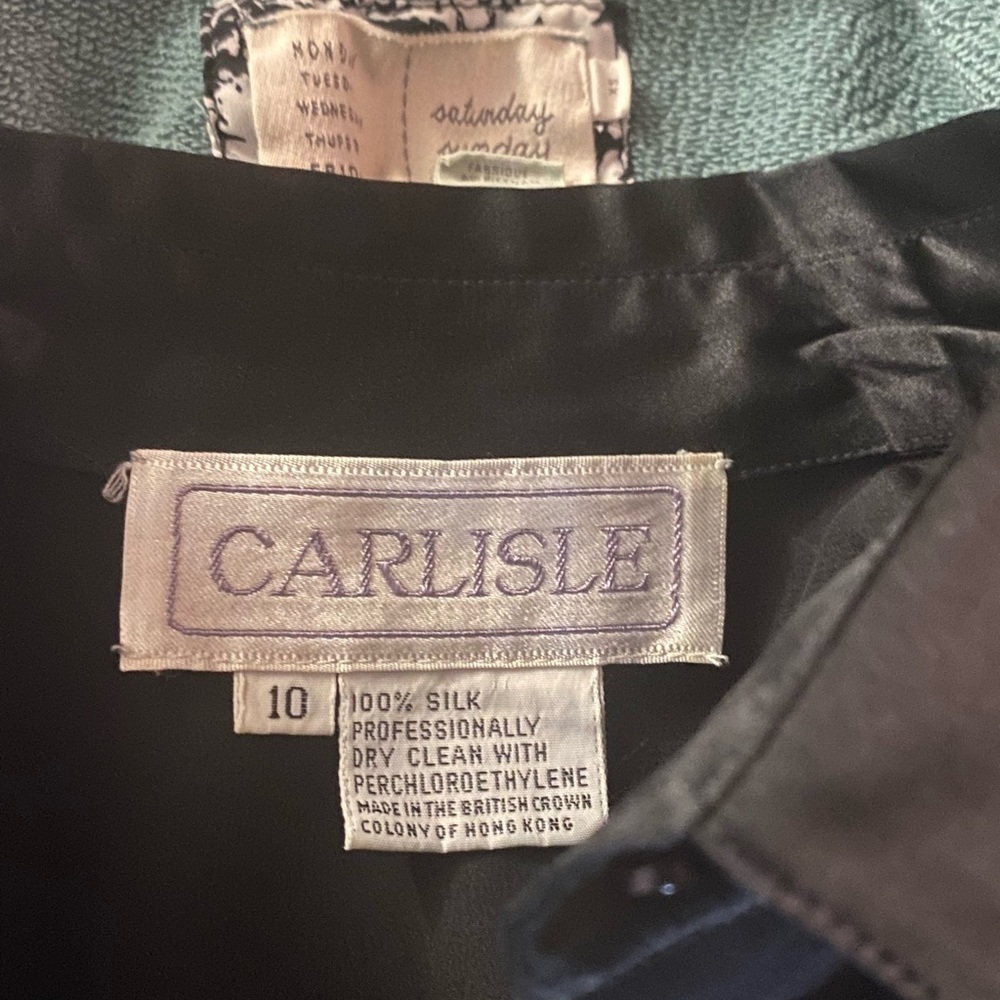 Vintage Carlisle black 100% silk pleated front button-down blouse Size 10 - Picture 9 of 9